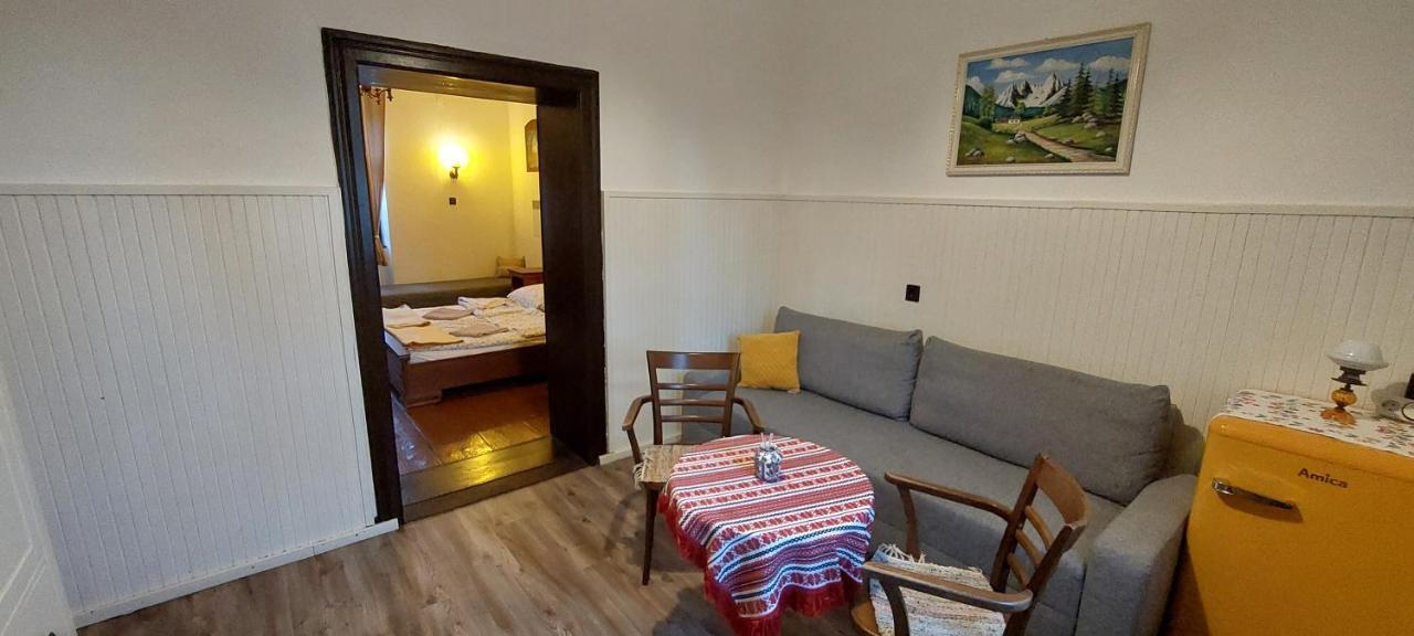 Kazmer Szallas - Gasthaus Varbalog Bagian luar foto